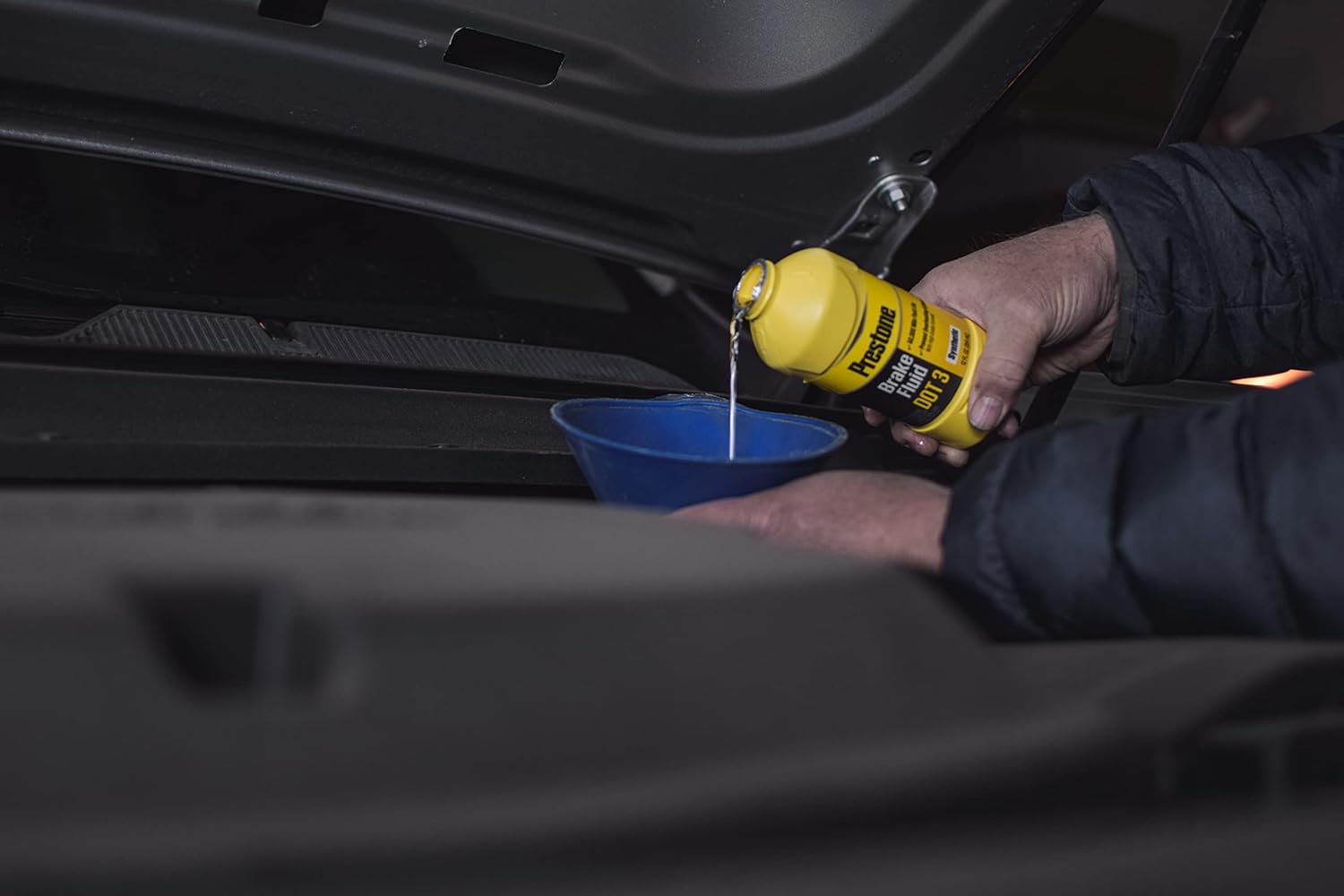 Prestone AS401 DOT 3 Synthetic Brake Fluid - 32 oz. - Image 3